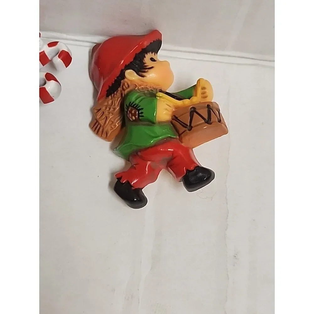 Lot Of 2 Hallmark Christmas Pins 1985